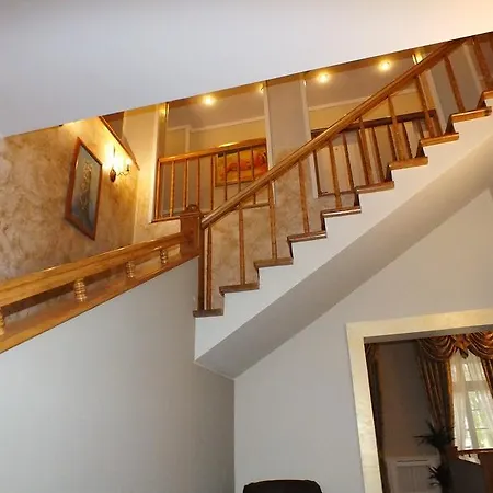 Hotel Dom Pracy Tworczej *