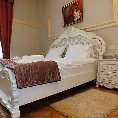 Hotel Dom Pracy Tworczej *