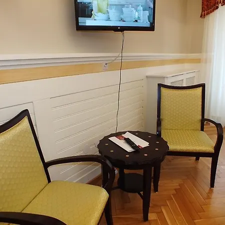 Hotel Dom Pracy Twórczej *