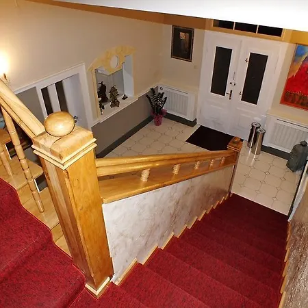 Dom Pracy Tworczej * Goluchow