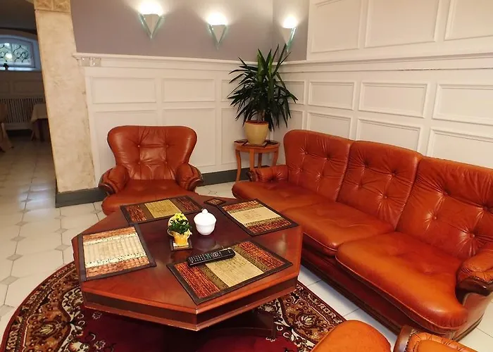 Hotel Dom Pracy Tworczej *