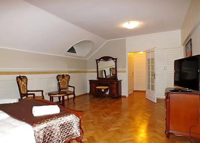 Dom Pracy Tworczej * Goluchow