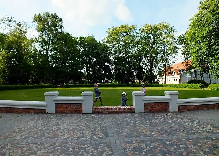 Dom Pracy Tworczej * Goluchow