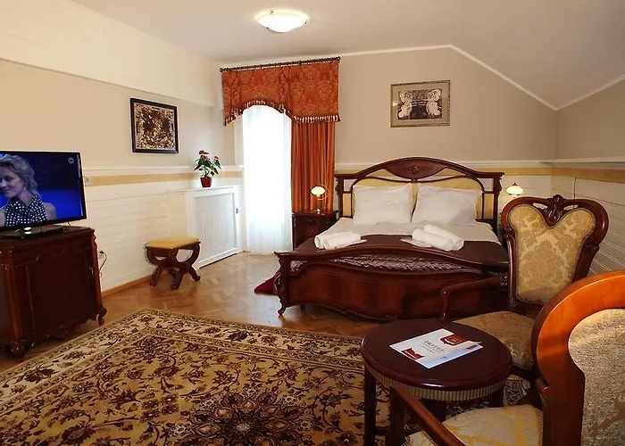 Hotel Dom Pracy Tworczej *