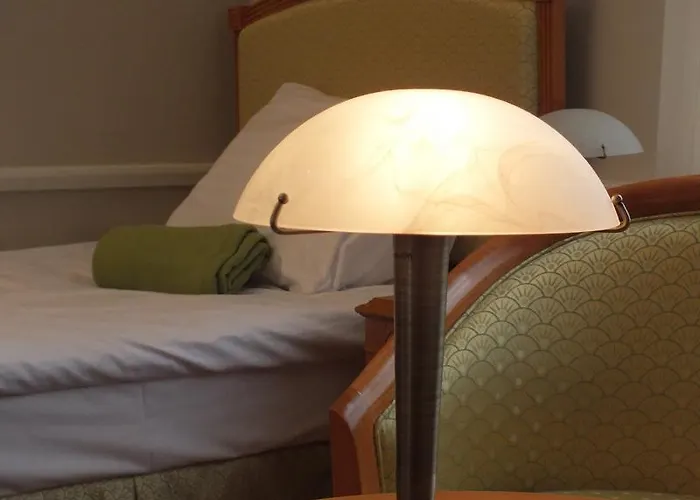 Hotel Dom Pracy Tworczej *