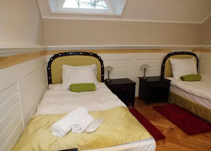 Hotel Dom Pracy Tworczej *