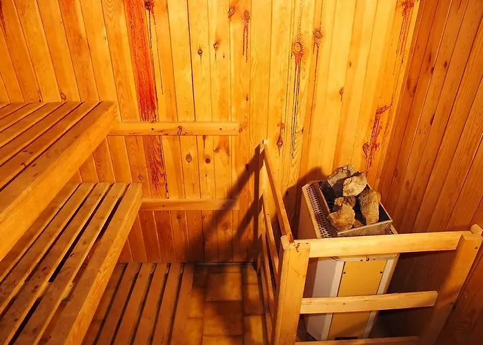 Hotel Dom Pracy Tworczej *