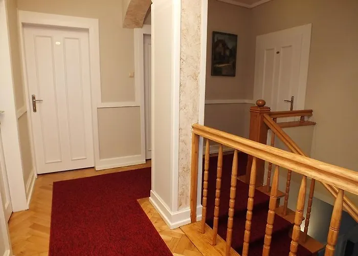 Hotel Dom Pracy Tworczej *