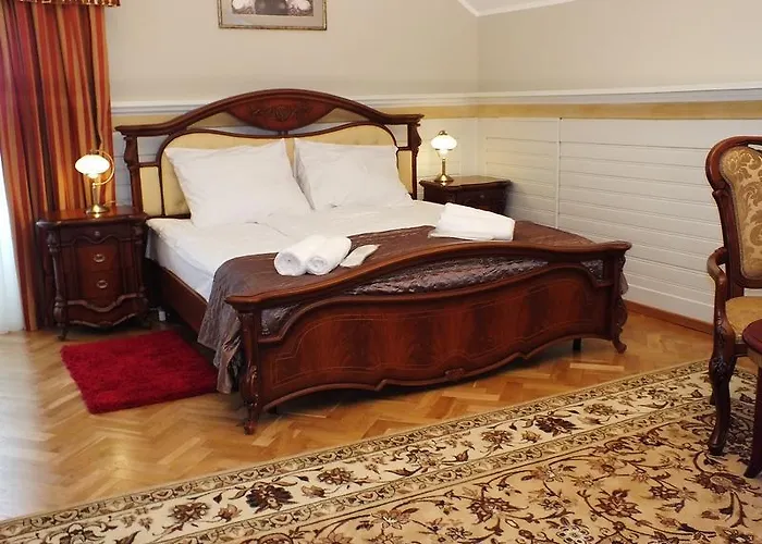 Hotel Dom Pracy Tworczej *