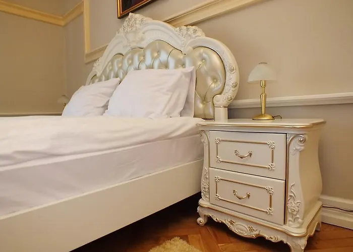 Hotel Dom Pracy Tworczej *