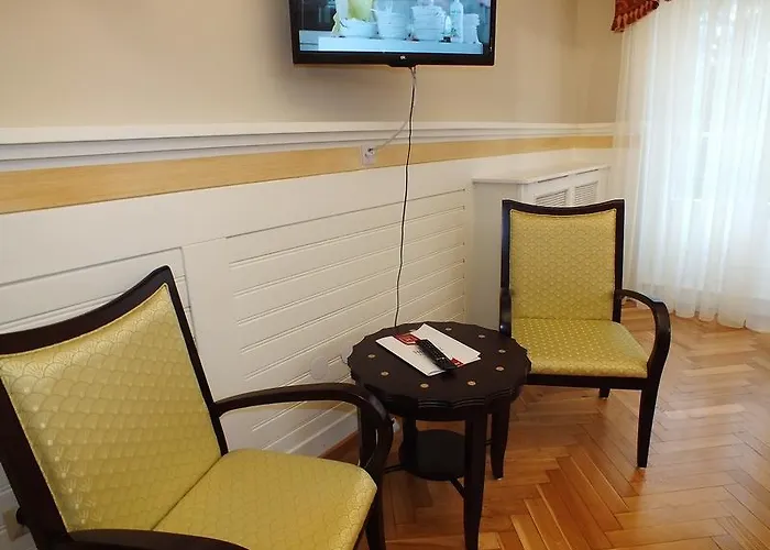 Hotel Dom Pracy Tworczej *