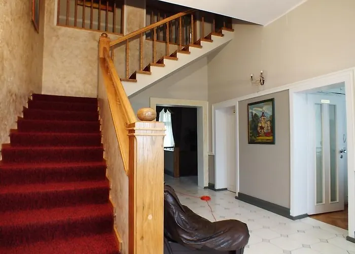 Hotel Dom Pracy Tworczej *