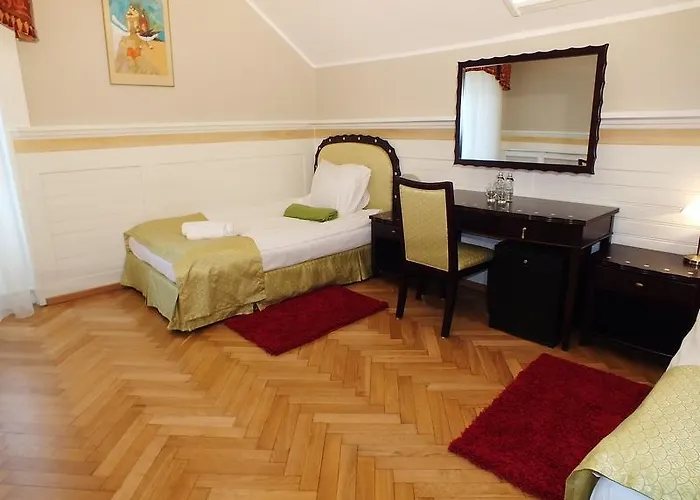 Hotel Dom Pracy Tworczej *