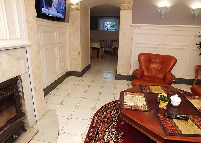 Hotel Dom Pracy Tworczej *